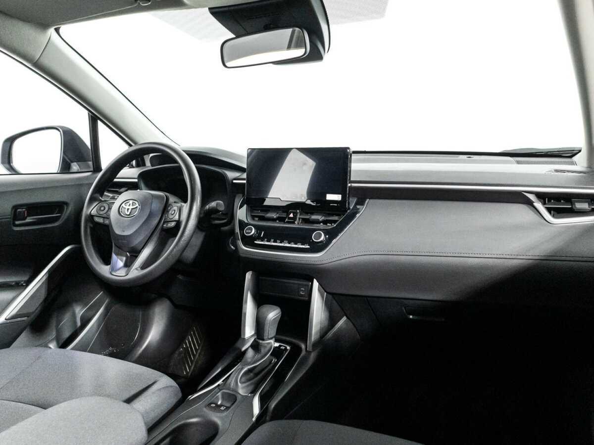 Купить Toyota Corolla Cross с пробегом. Фото: #8