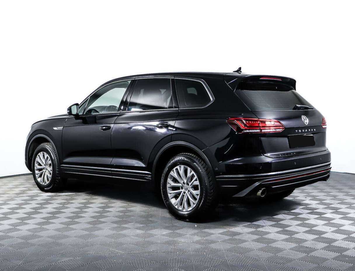 Купить Volkswagen Touareg с пробегом. Фото: #6