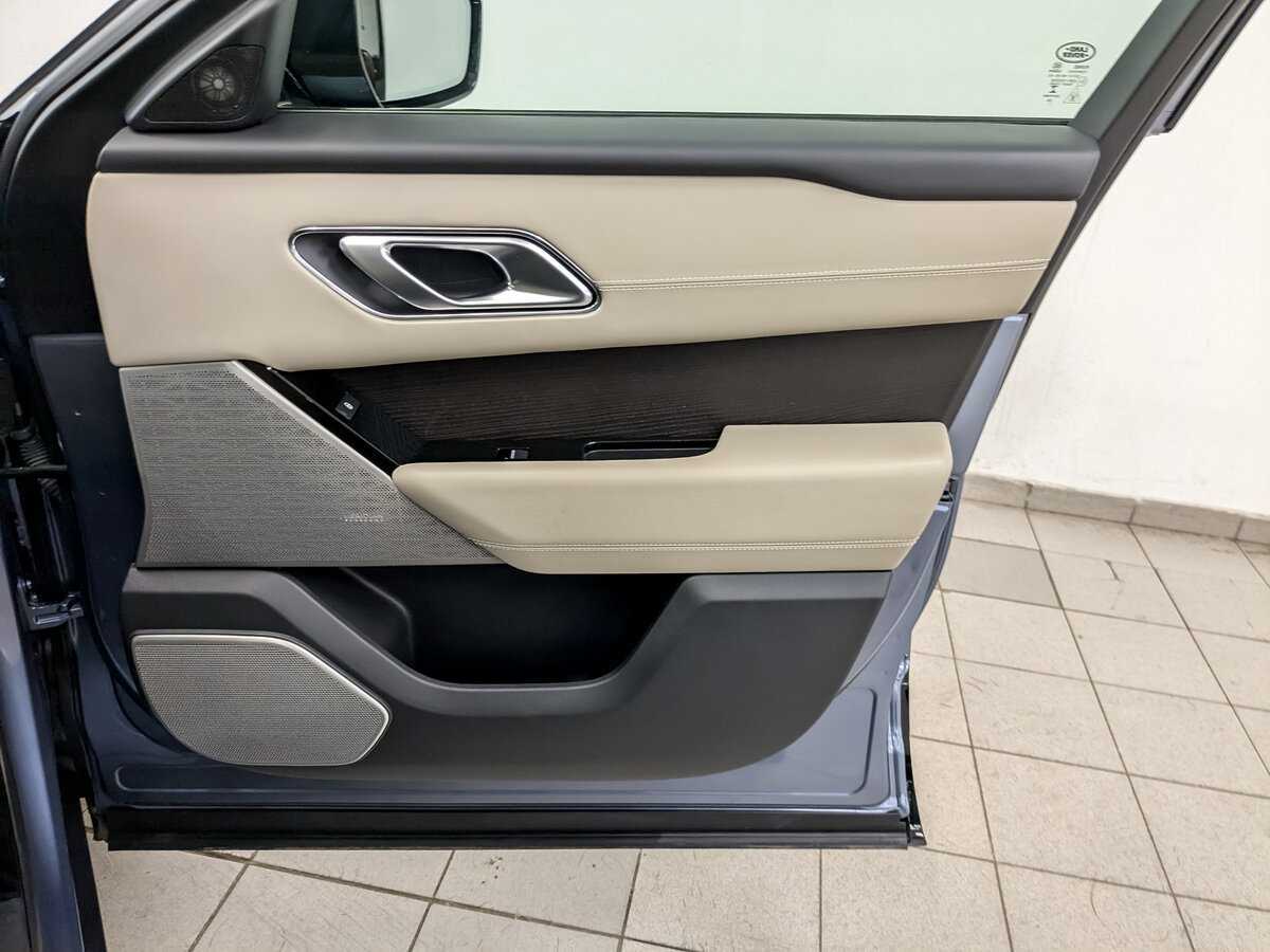 Купить Land Rover Range Rover Velar с пробегом. Фото: #24