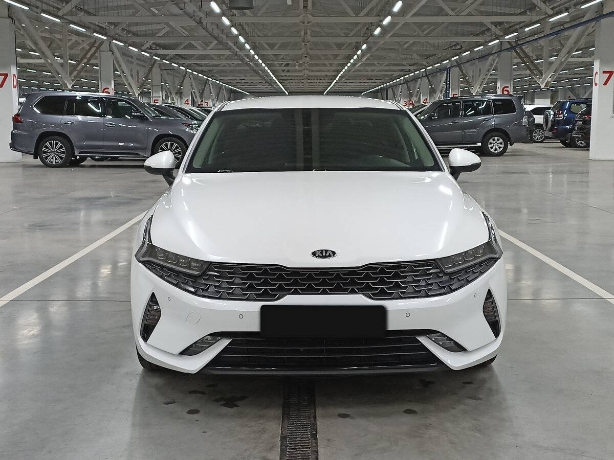 Купить Kia K5 с пробегом. Фото: #1