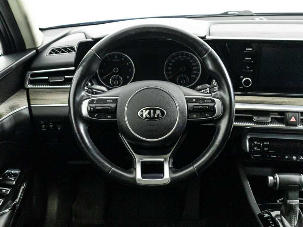 Купить Kia K5 с пробегом. Фото: #22
