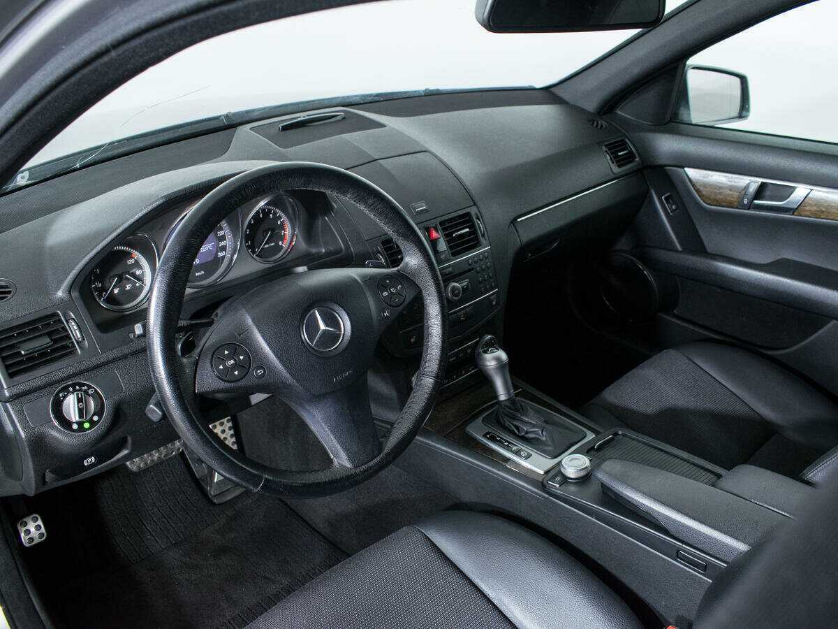 Купить Mercedes-Benz C-Класс с пробегом. Фото: #12