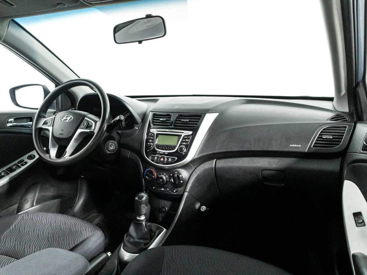 Купить Hyundai Solaris с пробегом. Фото: #8