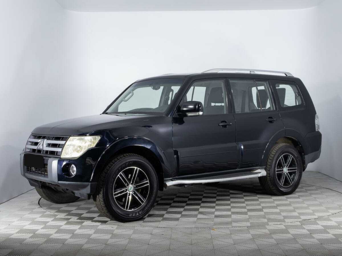Купить Mitsubishi Pajero с пробегом. Посмотреть фото