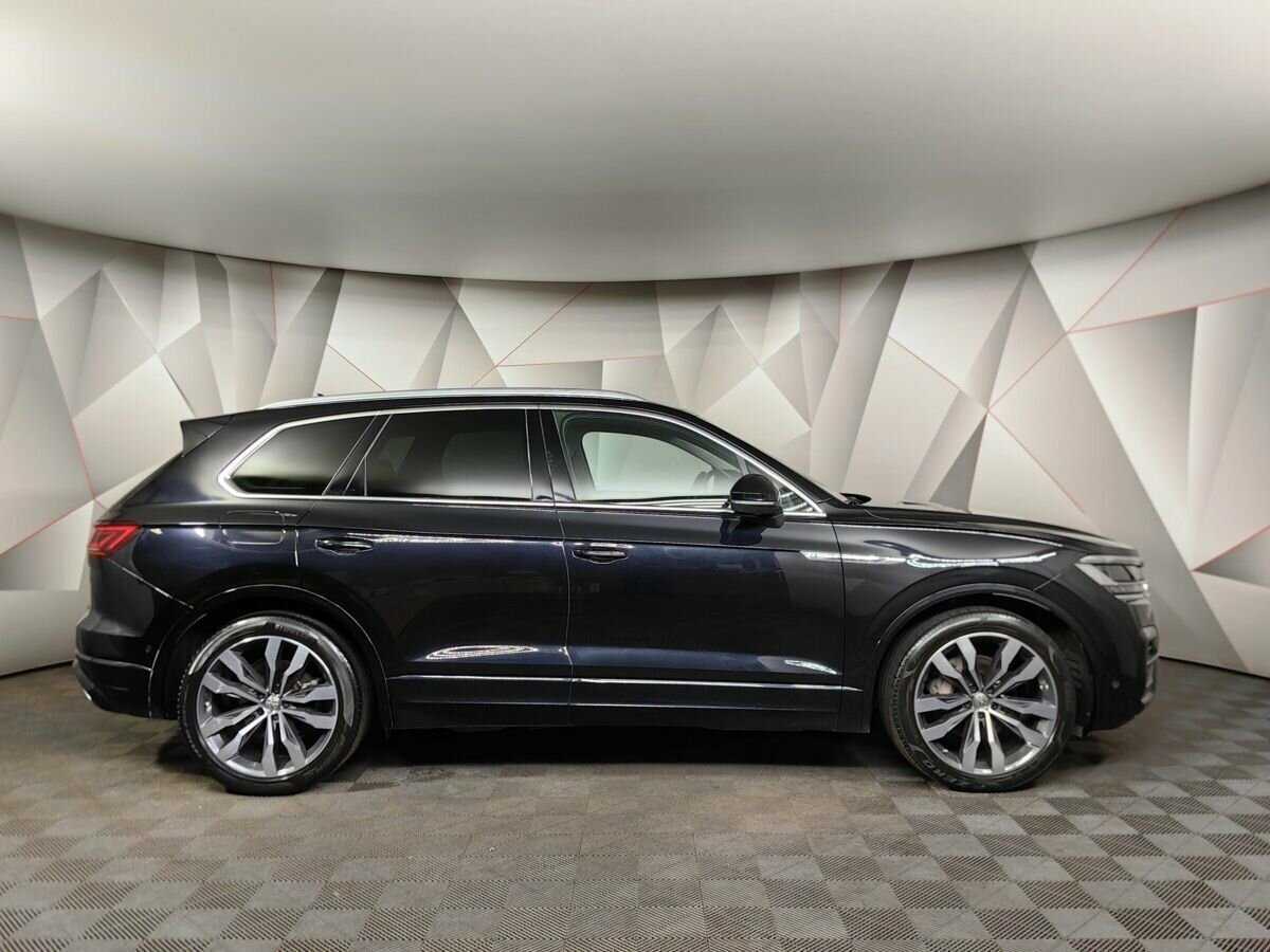 Купить Volkswagen Touareg с пробегом. Фото: #5