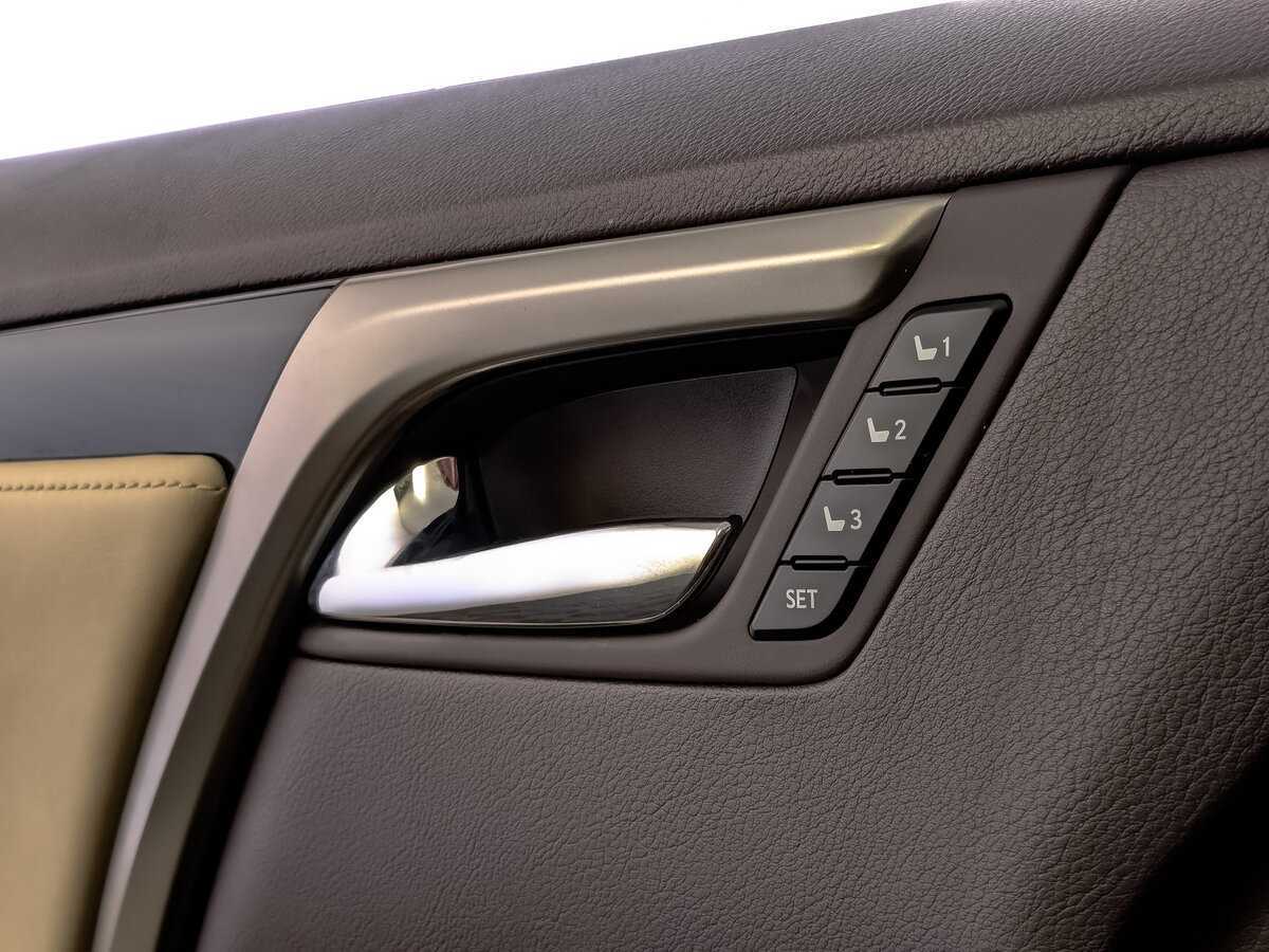 Купить Lexus RX с пробегом. Фото: #24