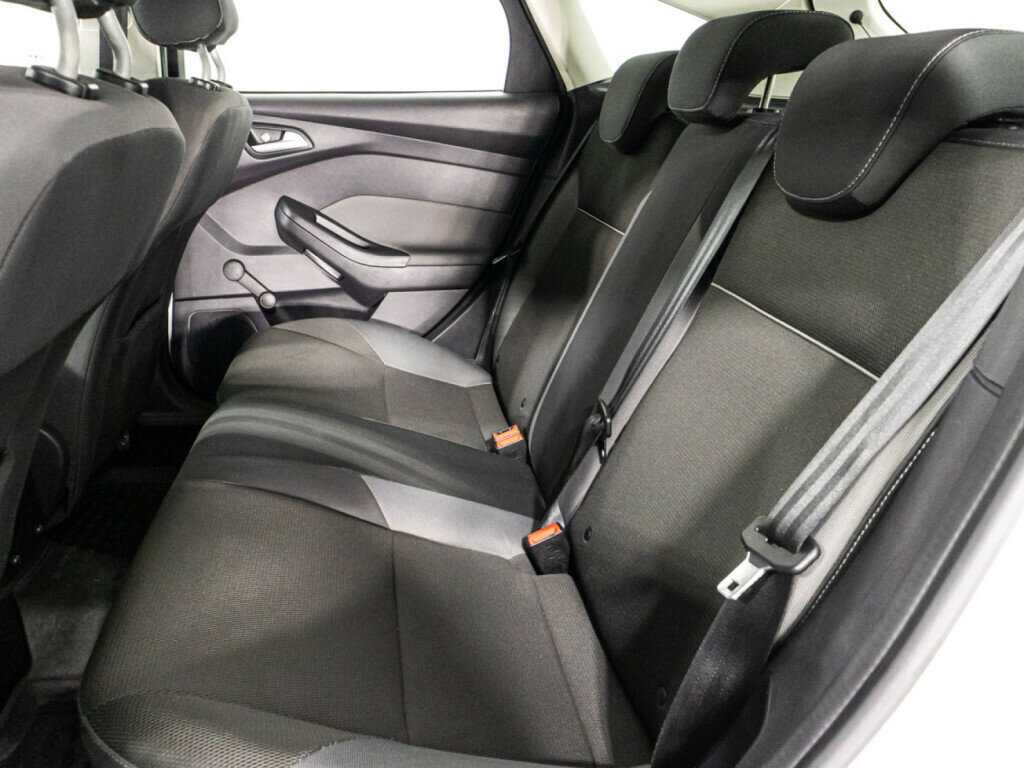 Купить Ford Focus с пробегом. Фото: #9