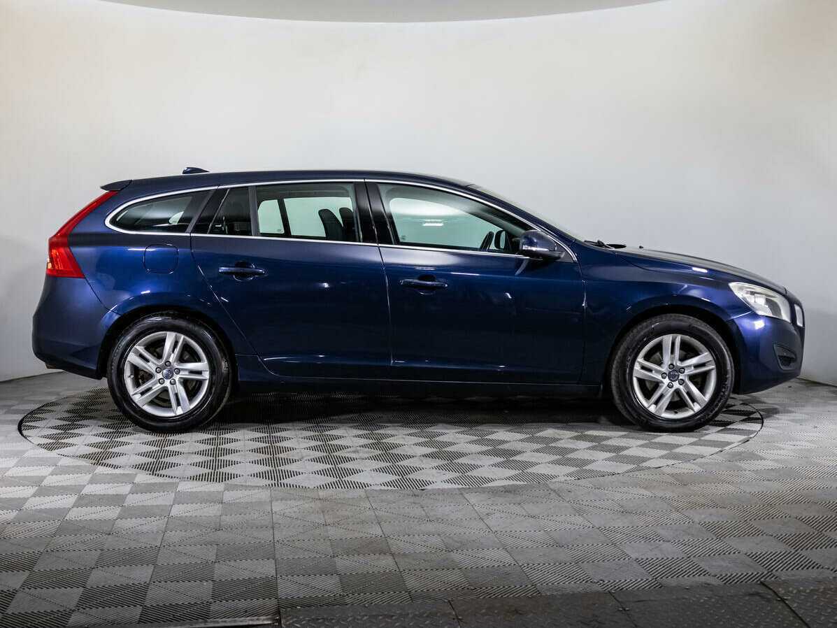 Купить Volvo V60 с пробегом. Фото: #3