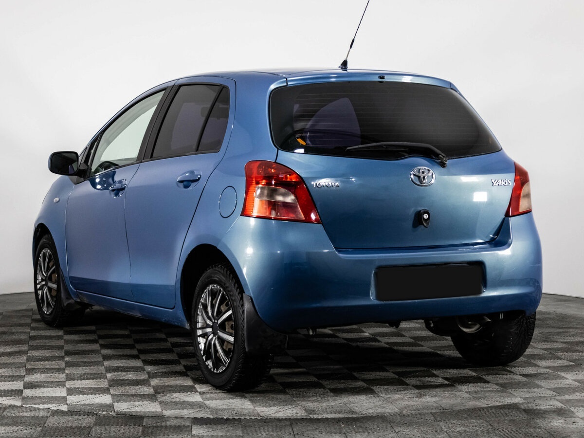Купить Toyota Yaris с пробегом. Фото: #6