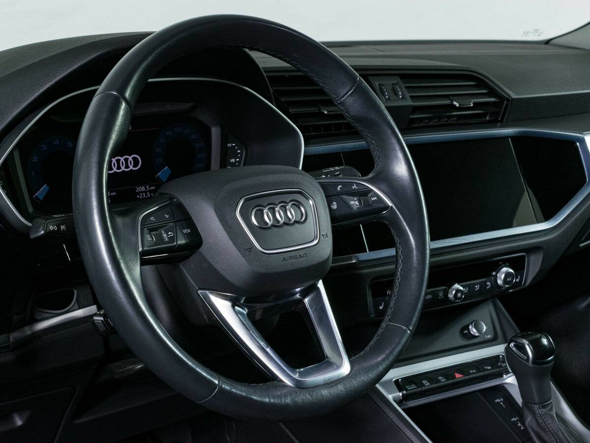 Купить Audi Q3 с пробегом. Фото: #11