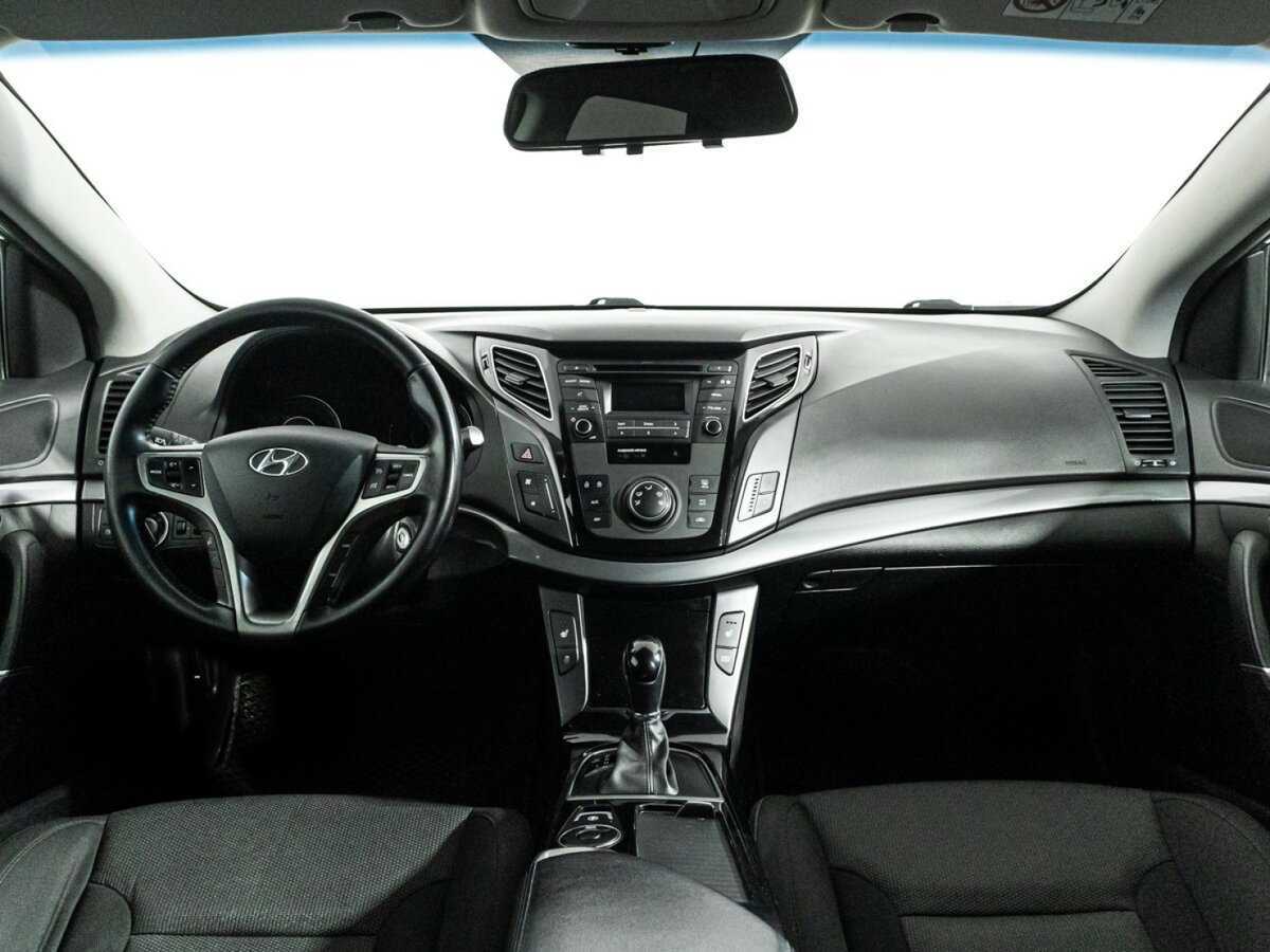 Купить Hyundai i40 с пробегом. Фото: #12