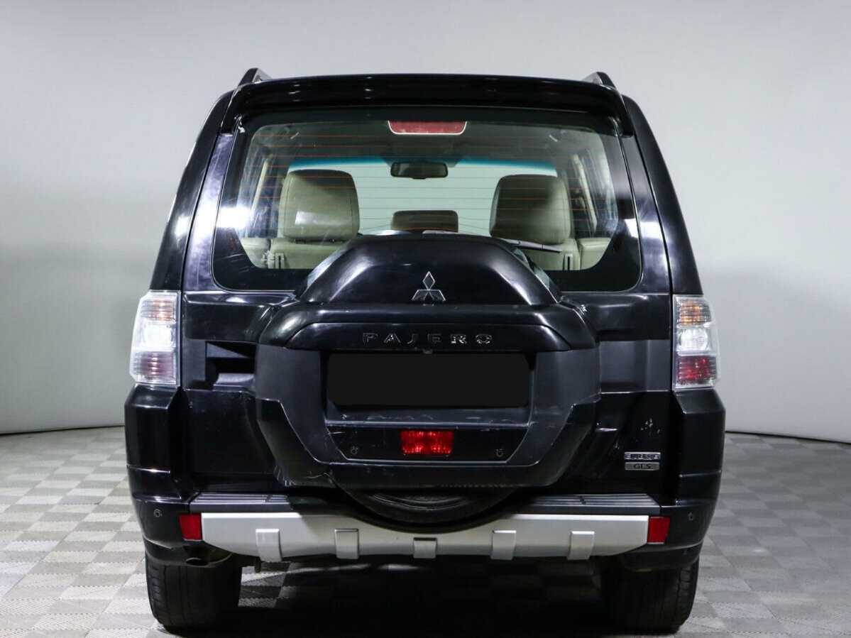 Купить Mitsubishi Pajero с пробегом. Фото: #4