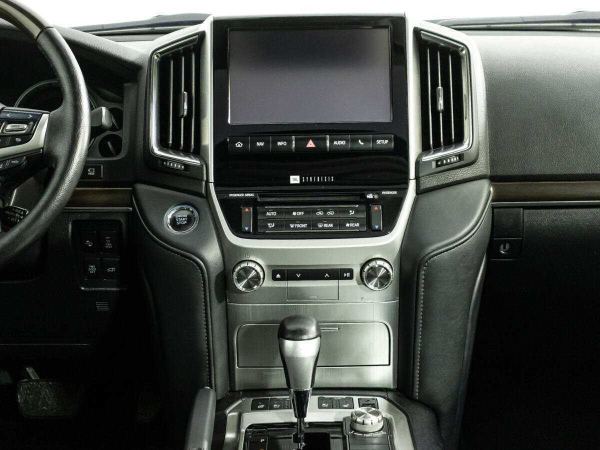 Купить Toyota Land Cruiser с пробегом. Фото: #13