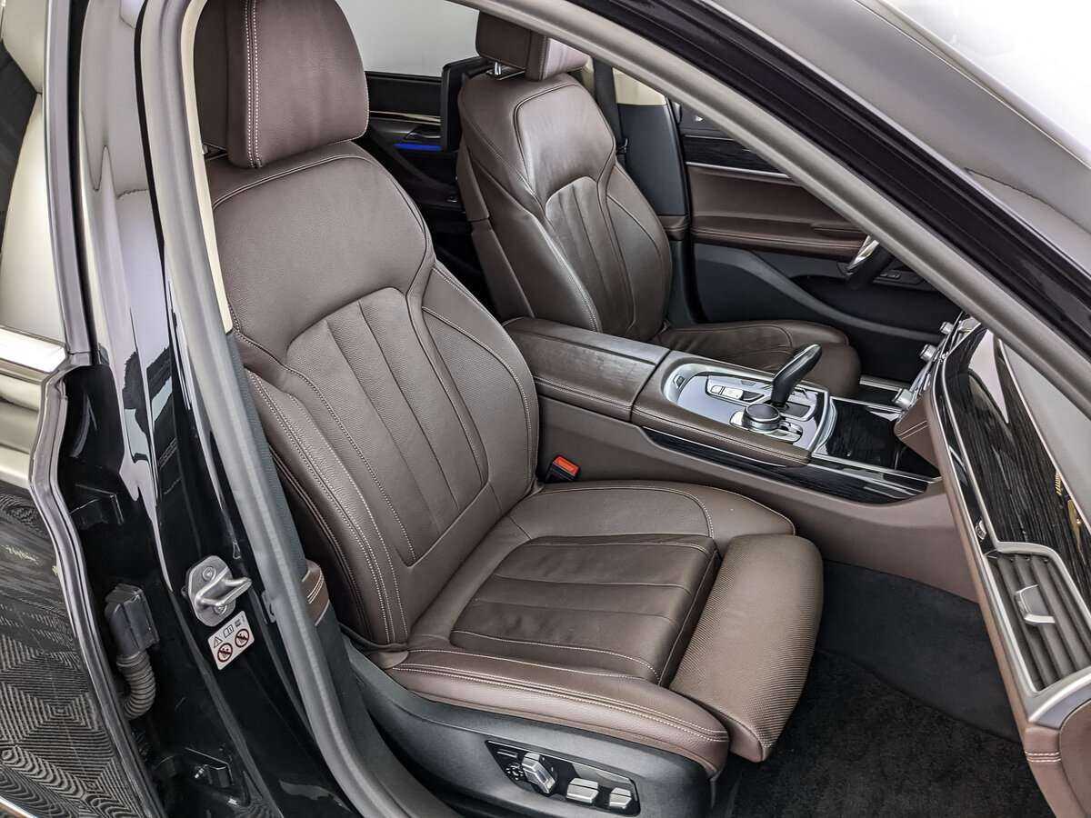 Купить BMW 7 серии с пробегом. Фото: #17