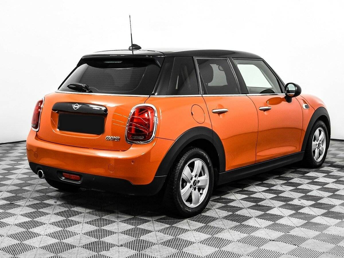 Купить Mini Hatch с пробегом. Фото: #4