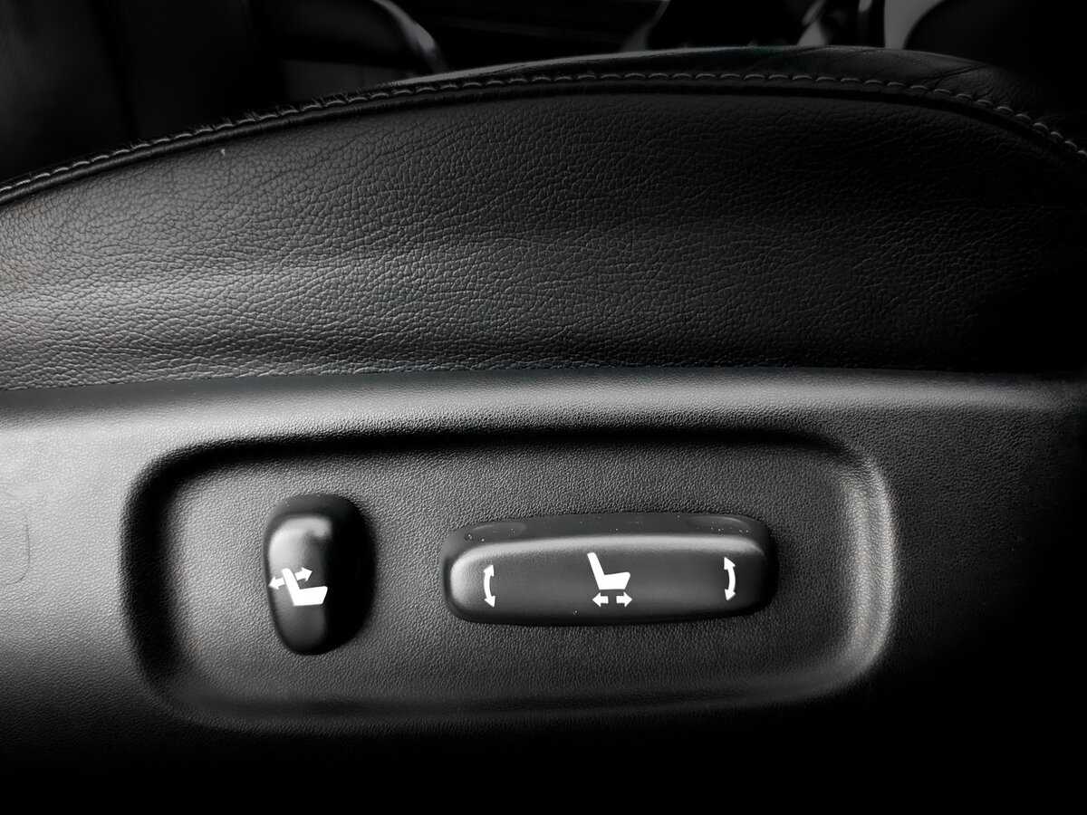 Купить Toyota Land Cruiser с пробегом. Фото: #25