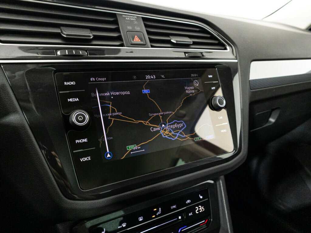 Купить Volkswagen Tiguan с пробегом. Фото: #16