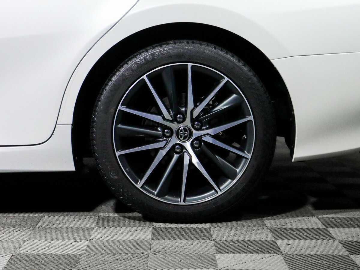 Купить Toyota Camry с пробегом. Фото: #11