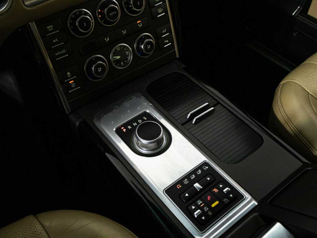Купить Land Rover Range Rover с пробегом. Фото: #15