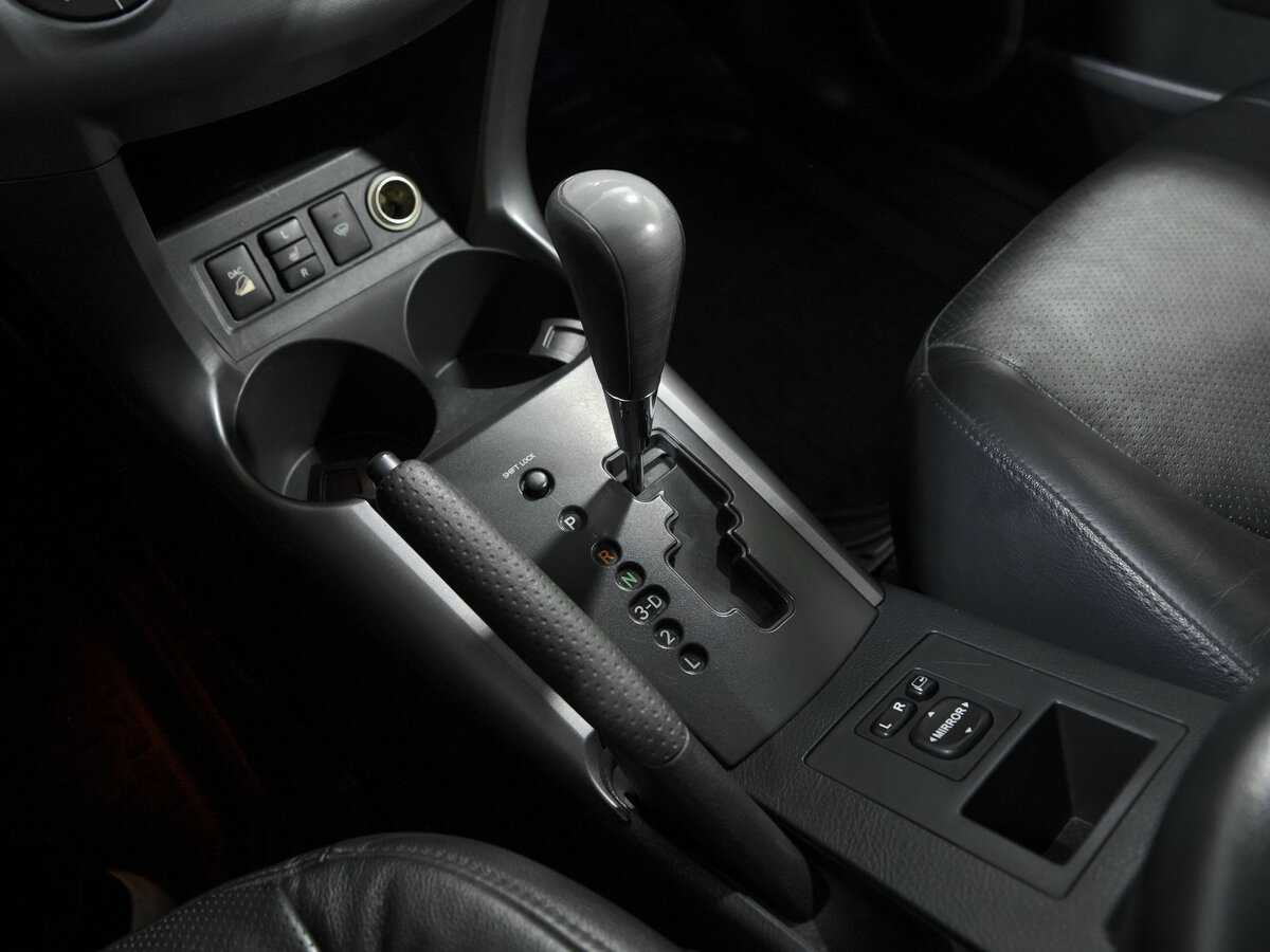 Купить Toyota RAV4 с пробегом. Фото: #13