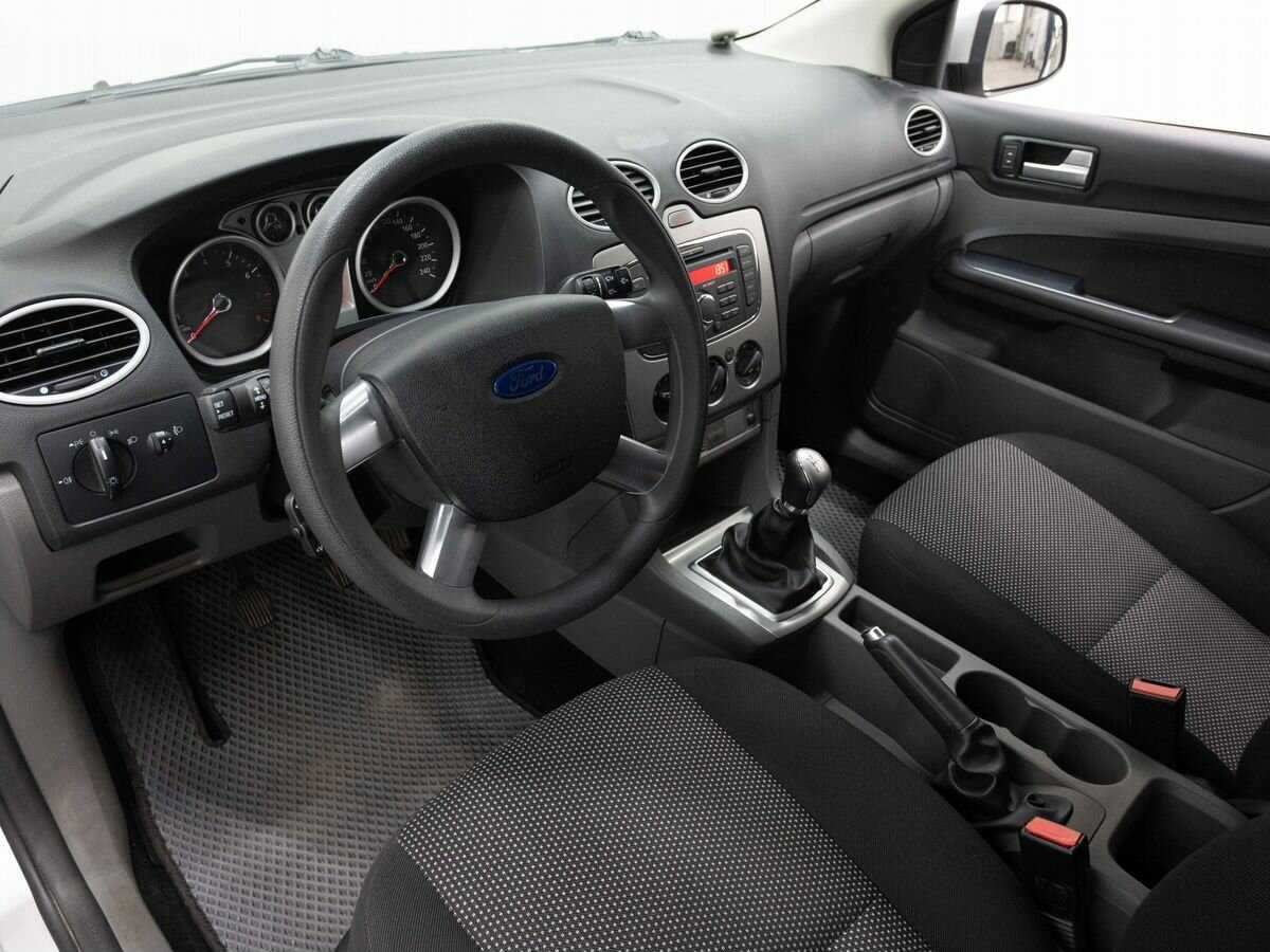 Купить Ford Focus с пробегом. Фото: #7