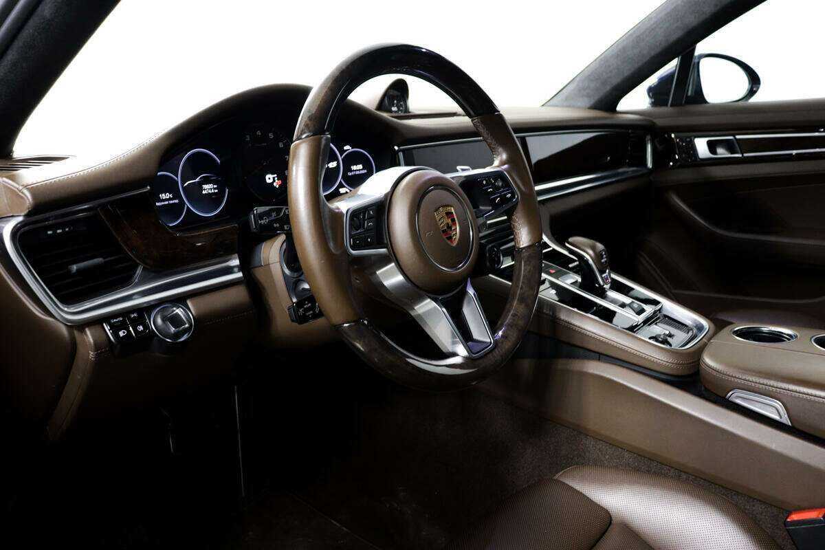Купить Porsche Panamera с пробегом. Фото: #12