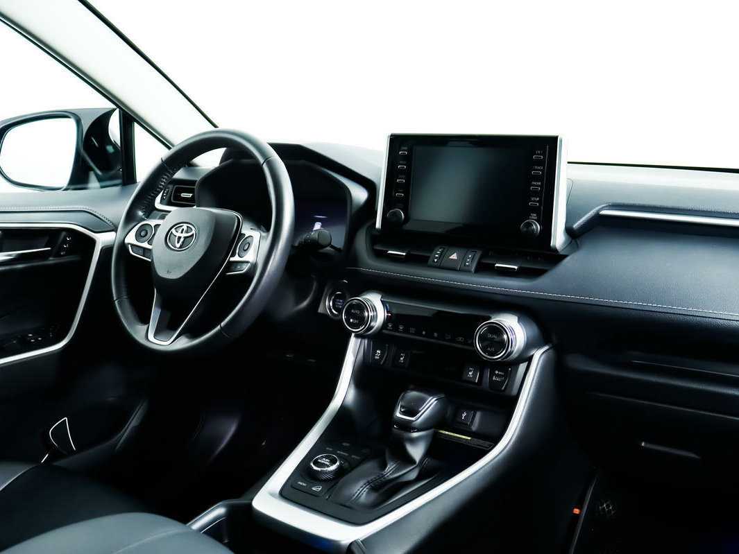 Купить Toyota RAV4 с пробегом. Фото: #8