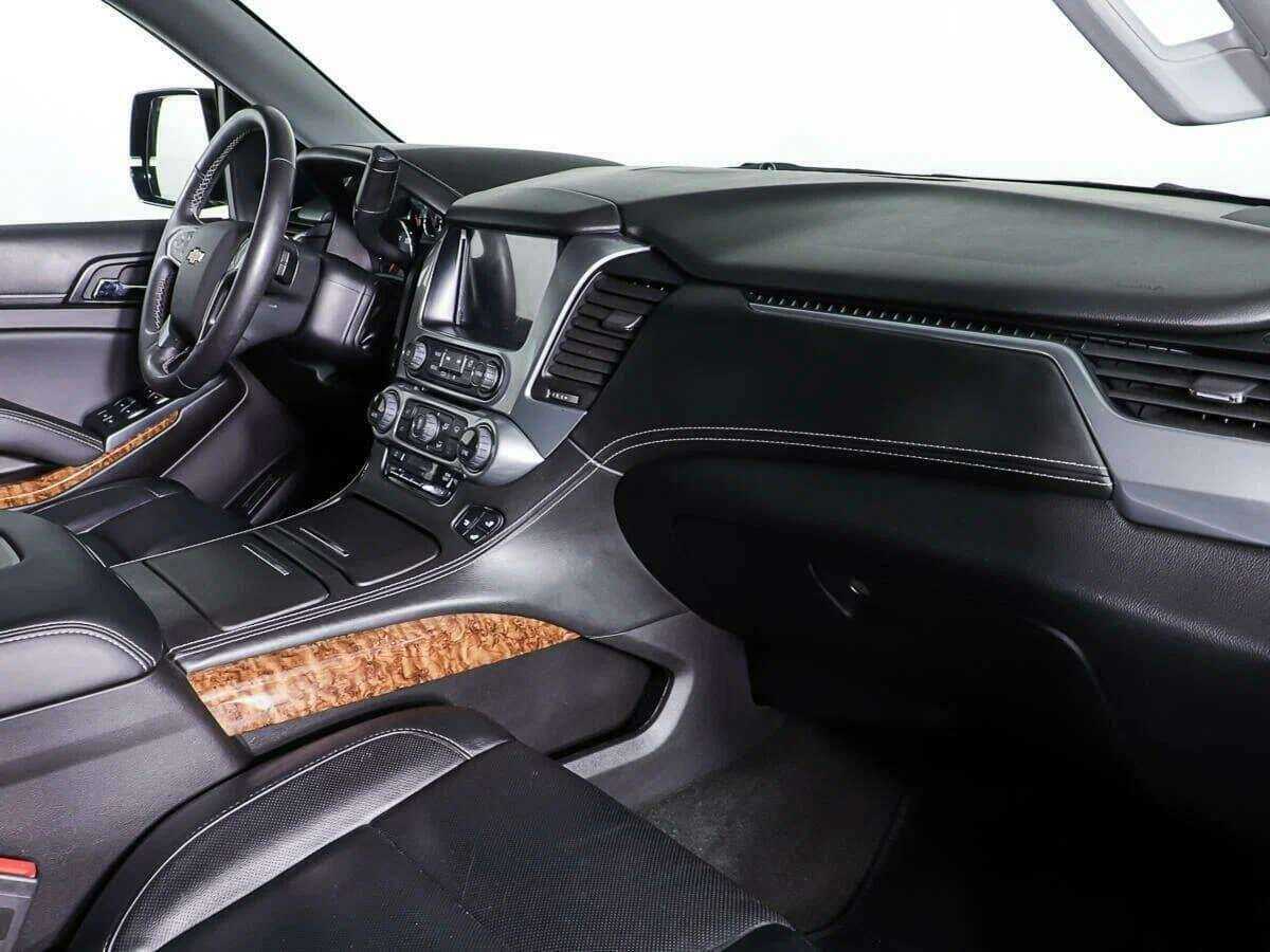 Купить Chevrolet Tahoe с пробегом. Фото: #7
