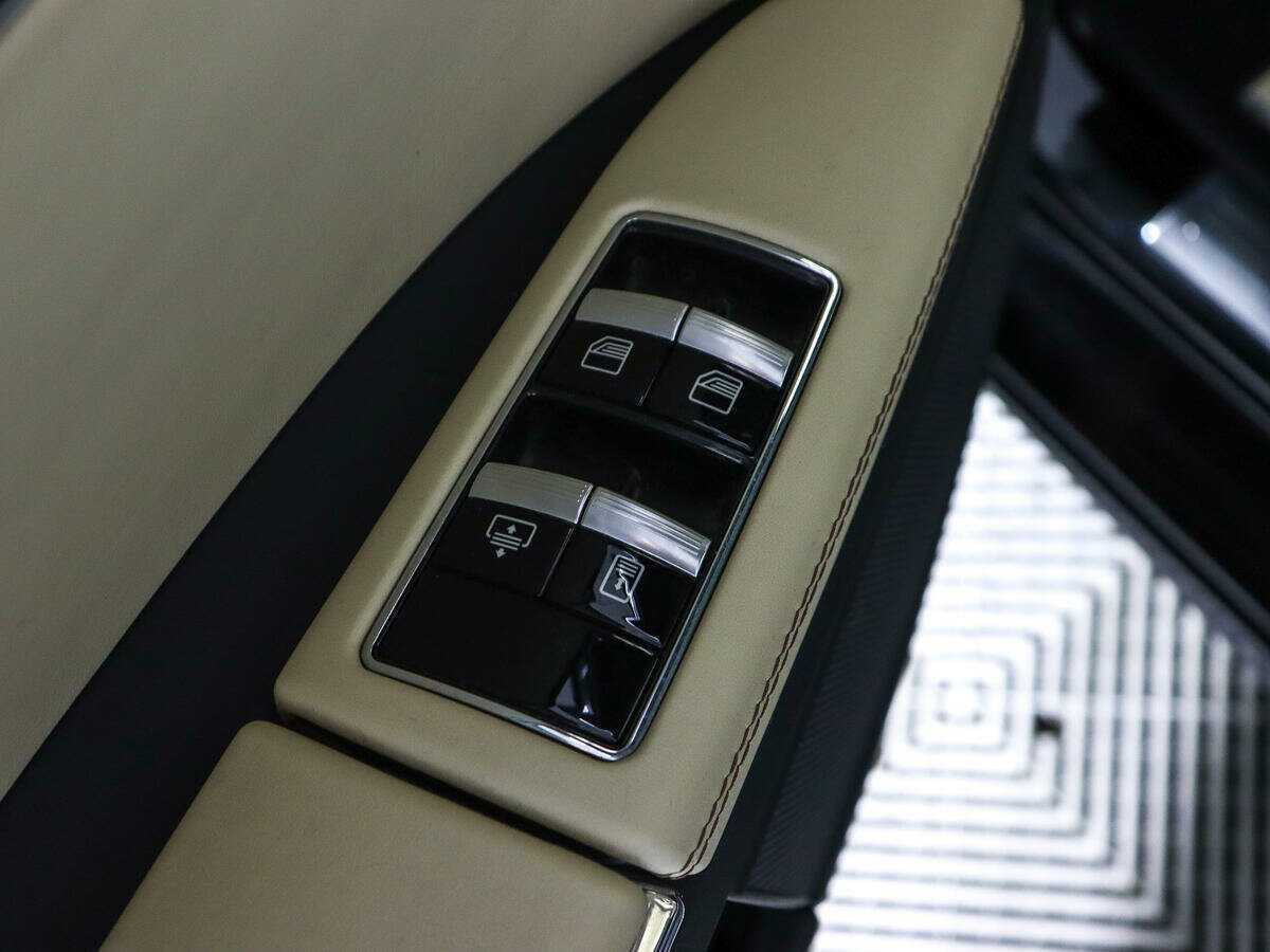 Купить Mercedes-Benz S-Класс с пробегом. Фото: #15
