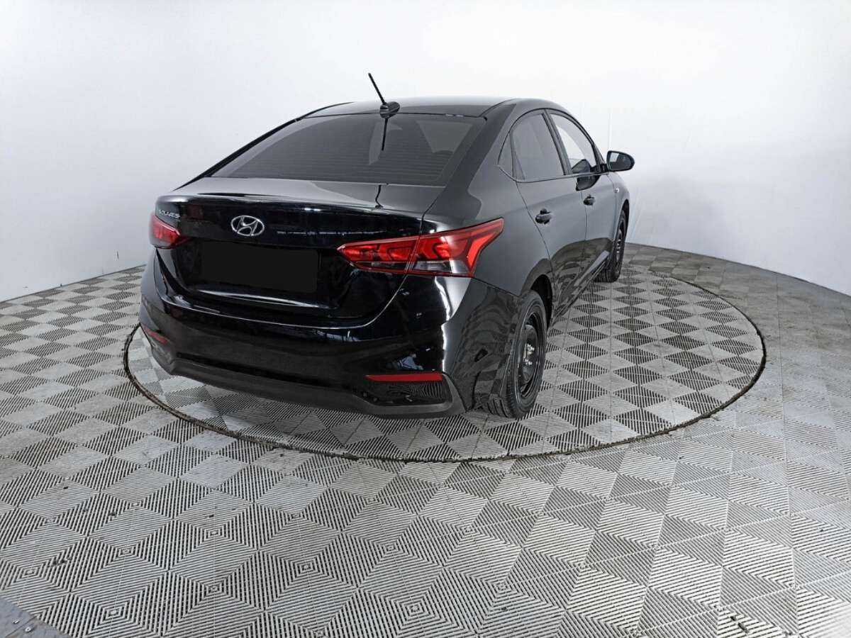 Купить Hyundai Solaris с пробегом. Фото: #4