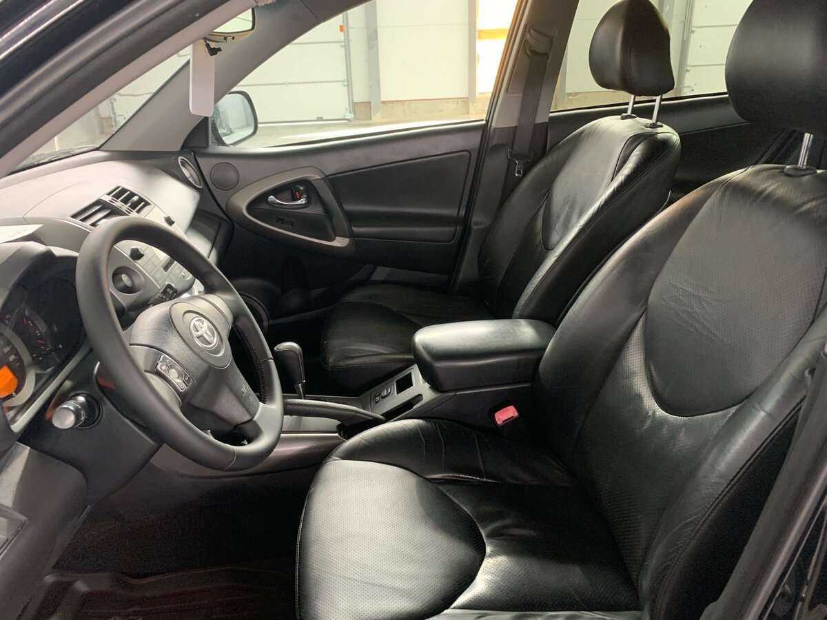 Купить Toyota RAV4 с пробегом. Фото: #9