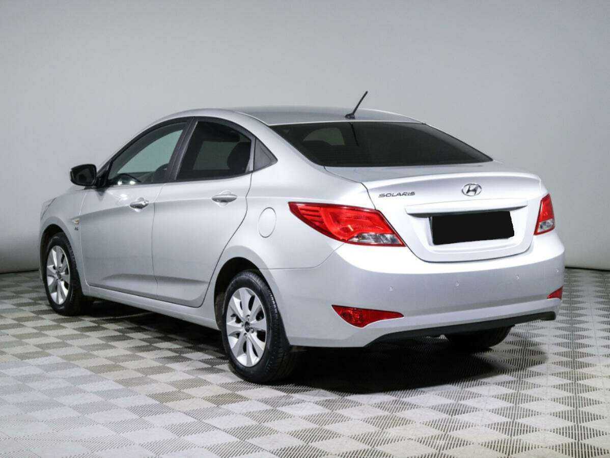 Купить Hyundai Solaris с пробегом. Фото: #5