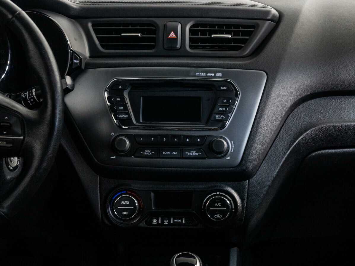 Купить Kia Rio с пробегом. Фото: #11