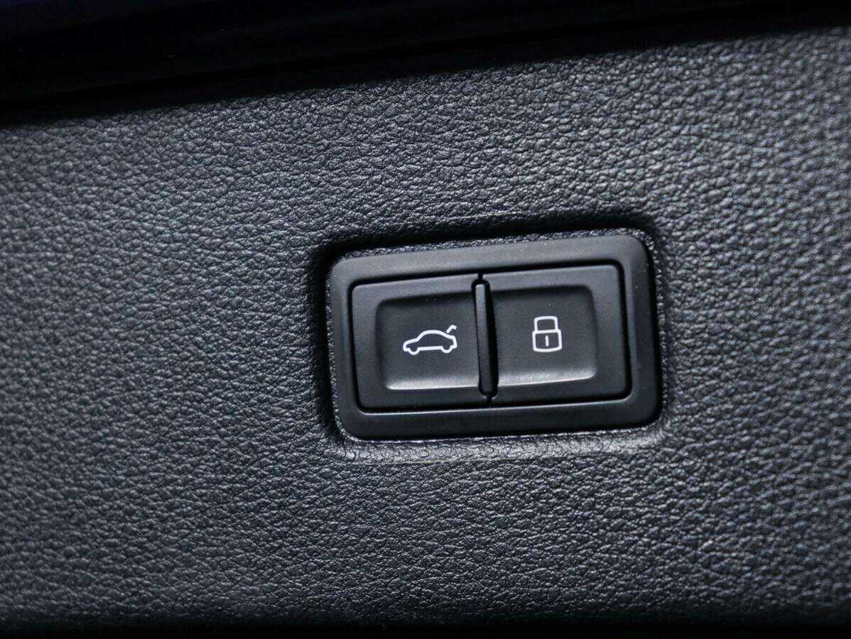 Купить Audi Q7 с пробегом. Фото: #12