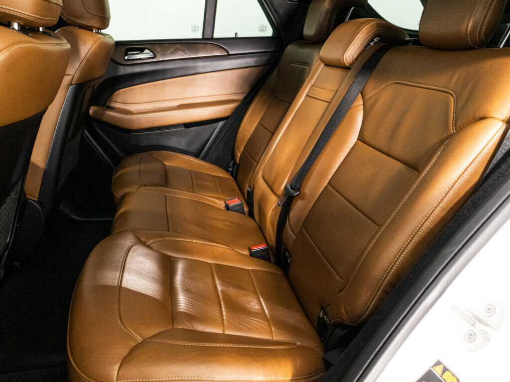 Купить Mercedes-Benz GLE с пробегом. Фото: #9