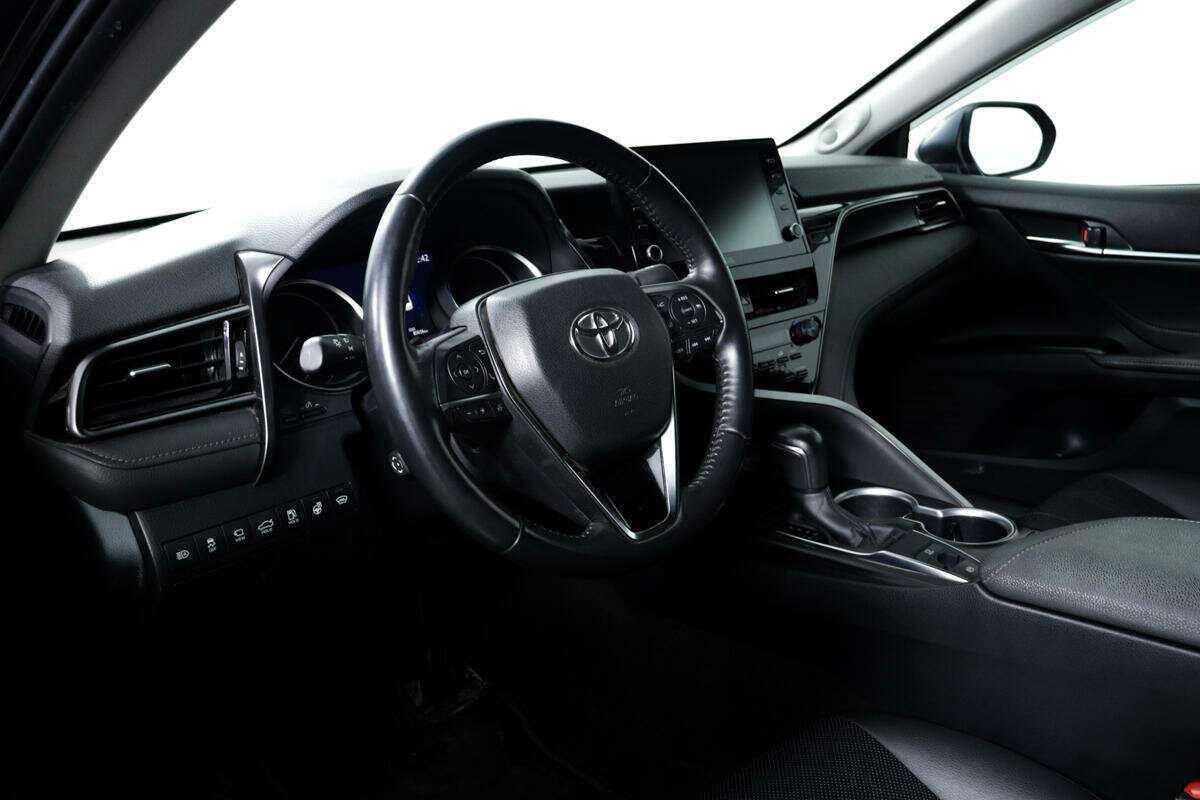 Купить Toyota Camry с пробегом. Фото: #12