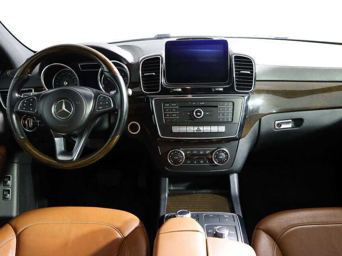 Купить Mercedes-Benz GLS с пробегом. Фото: #12