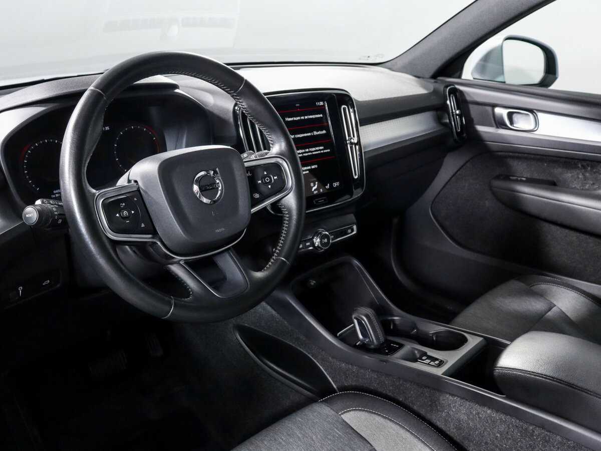 Купить Volvo XC40 с пробегом. Фото: #13