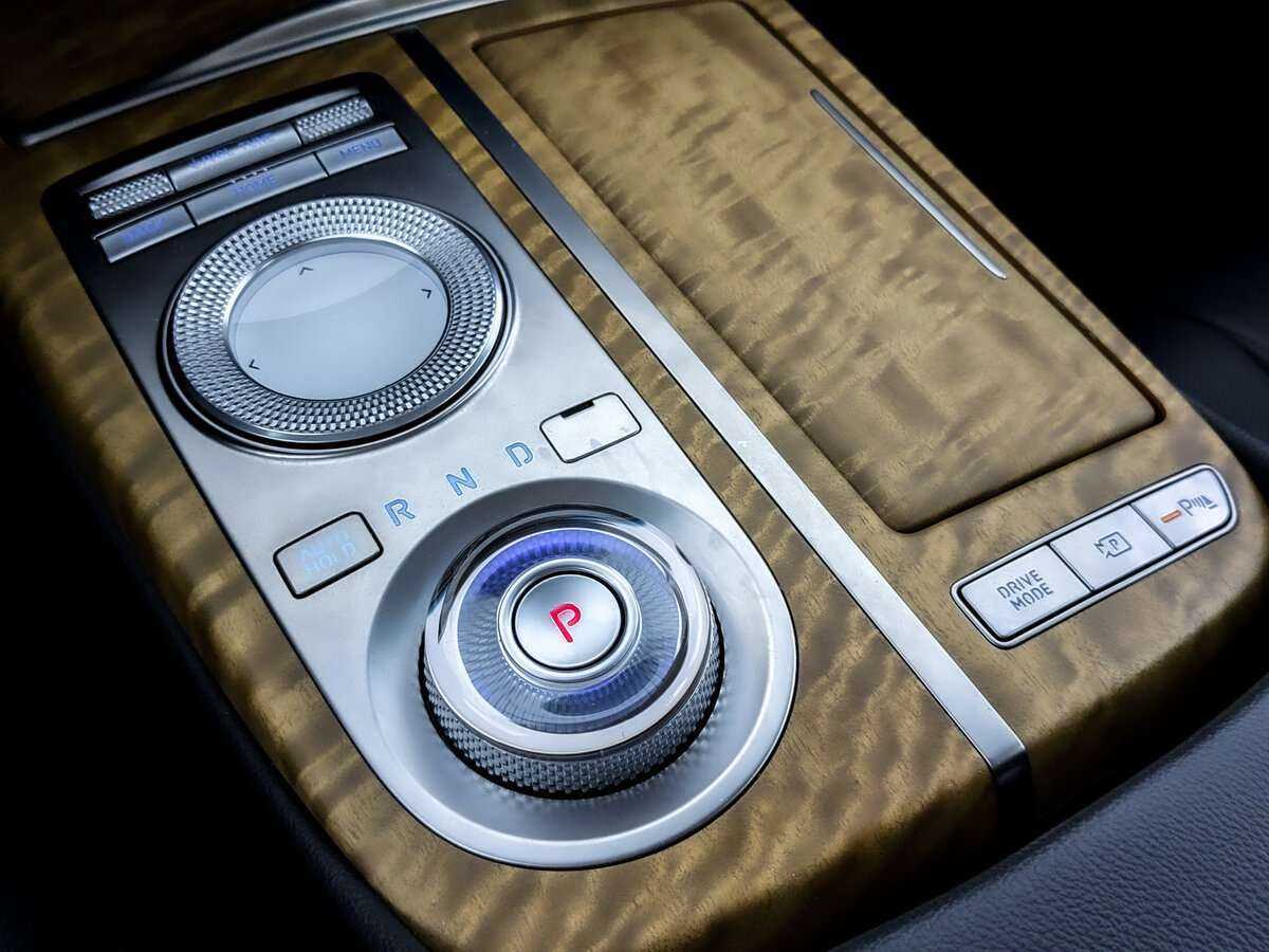 Купить Genesis G80 с пробегом. Фото: #19
