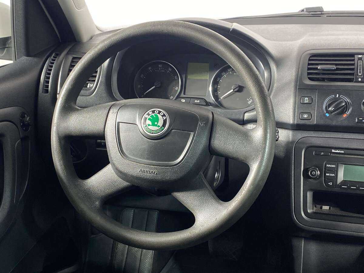 Купить Skoda Roomster с пробегом. Фото: #11