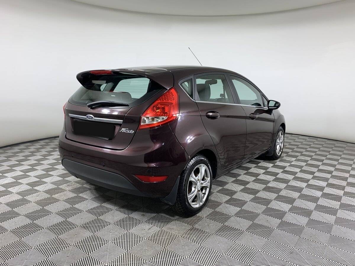 Купить Ford Fiesta с пробегом. Фото: #4
