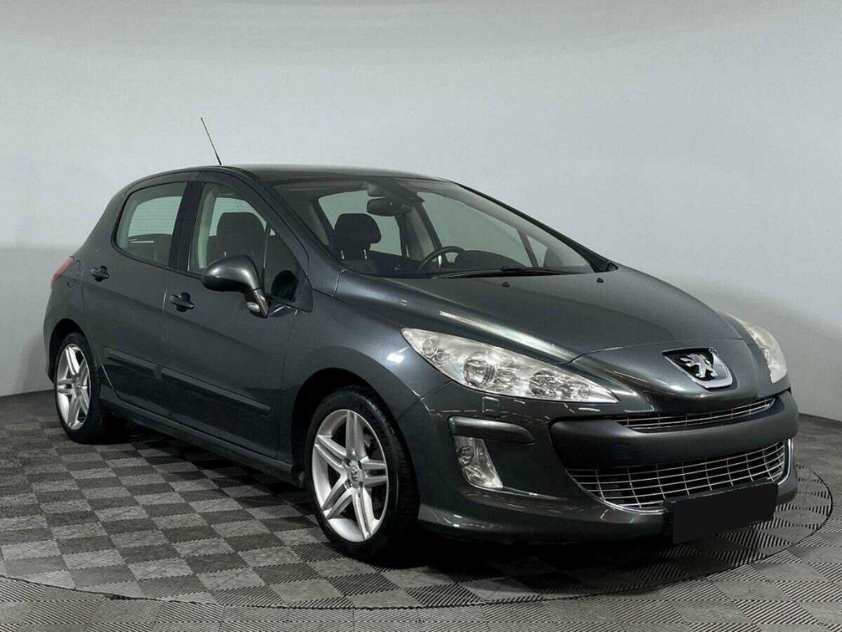 Купить Peugeot 308 с пробегом. Фото: #2