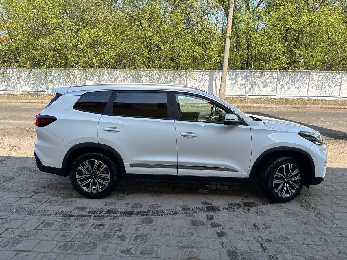 Купить Chery Tiggo 8 с пробегом. Фото: #3