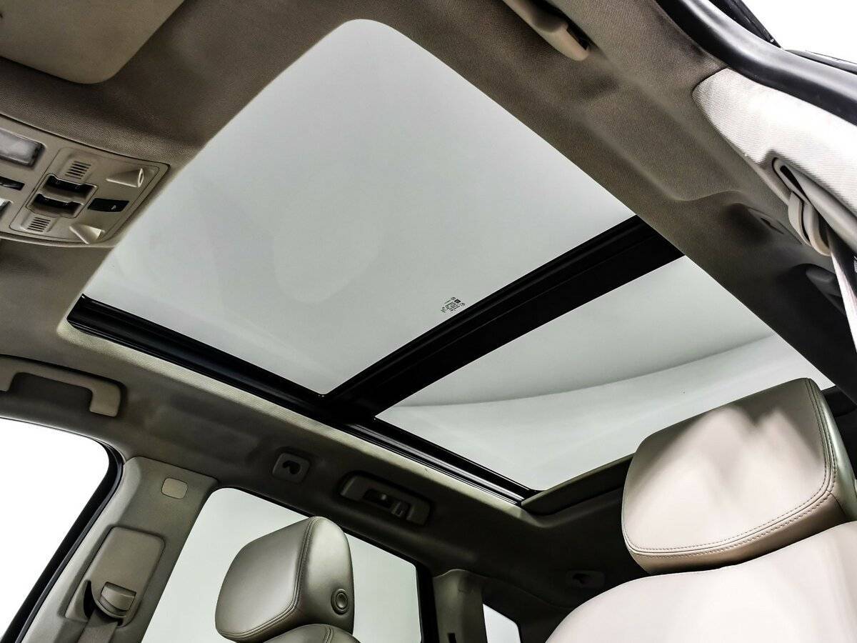 Купить Cadillac SRX с пробегом. Фото: #23