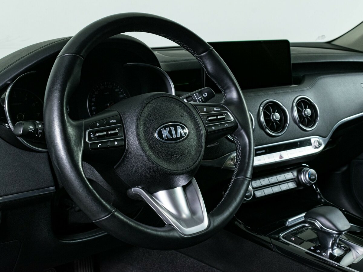 Купить Kia Stinger с пробегом. Фото: #12