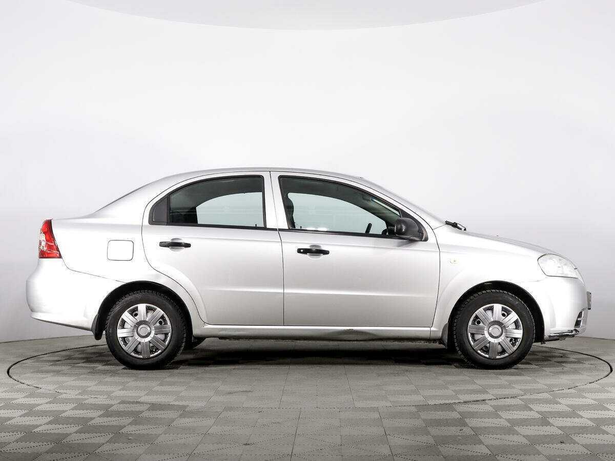 Купить Chevrolet Aveo с пробегом. Фото: #3
