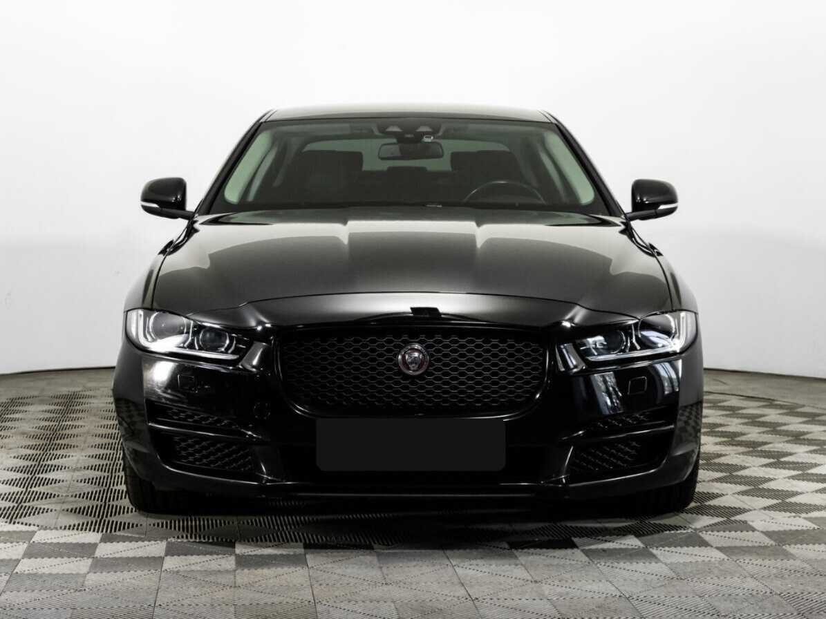 Купить Jaguar XE с пробегом. Фото: #1