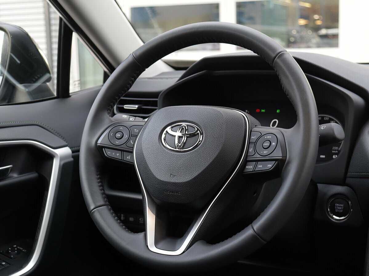 Купить Toyota RAV4 с пробегом. Фото: #8
