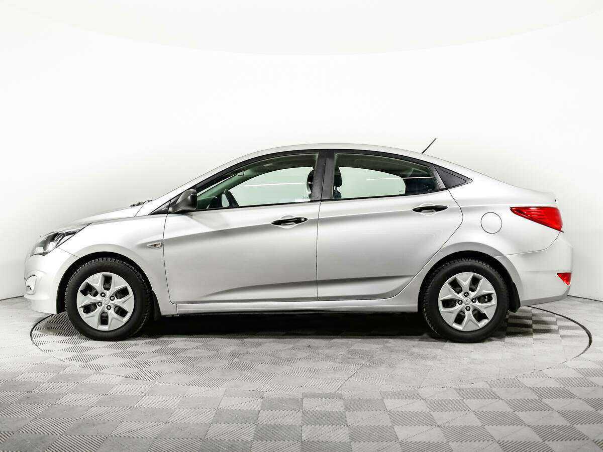 Купить Hyundai Solaris с пробегом. Фото: #7