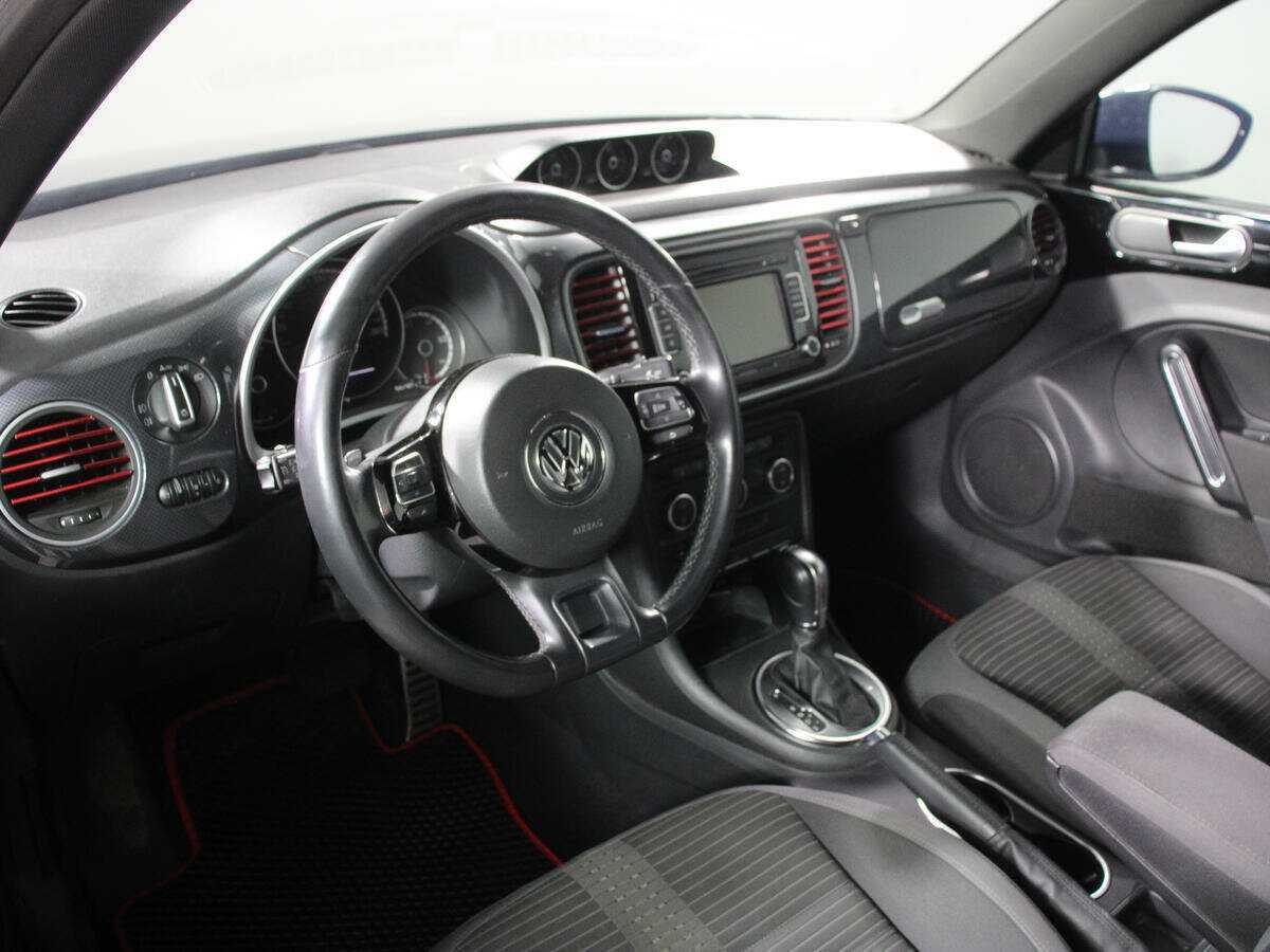 Купить Volkswagen Beetle с пробегом. Фото: #11